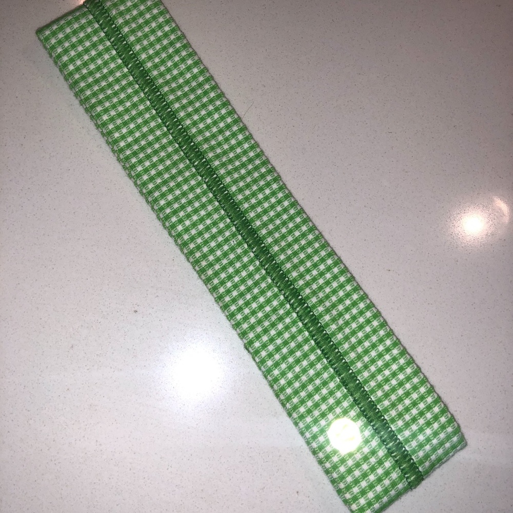 Lululemon | Plaid Fly Away Tamer Headband